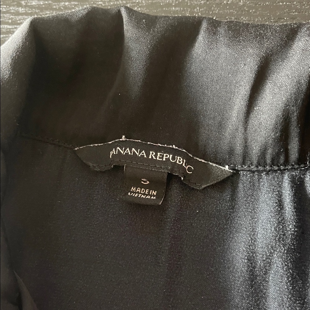 Banana Republic Black Pajama Set with White Trim - Picture 3 of 11